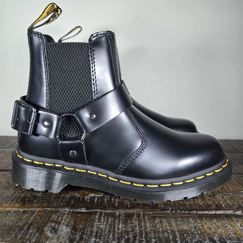 Dr. Martens Wincox Womens Size 6 Chelsea Buckle Harness Boots Black Leather